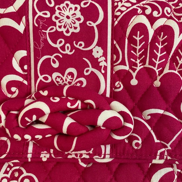Vera Bradley Knot Just A Clutch purse - Picture 2 of 4